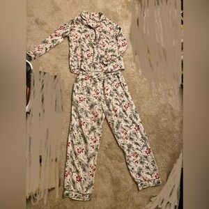 Stars Above Winter Berries Pajamas